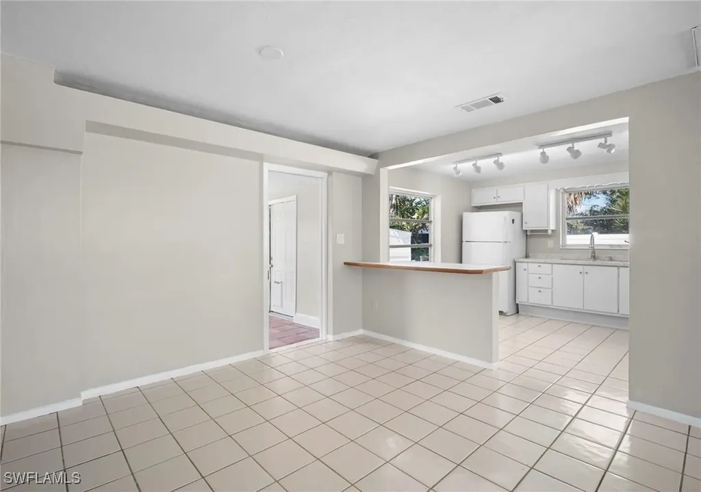 4244 Ellen Avenue Fort Myers FL 33901