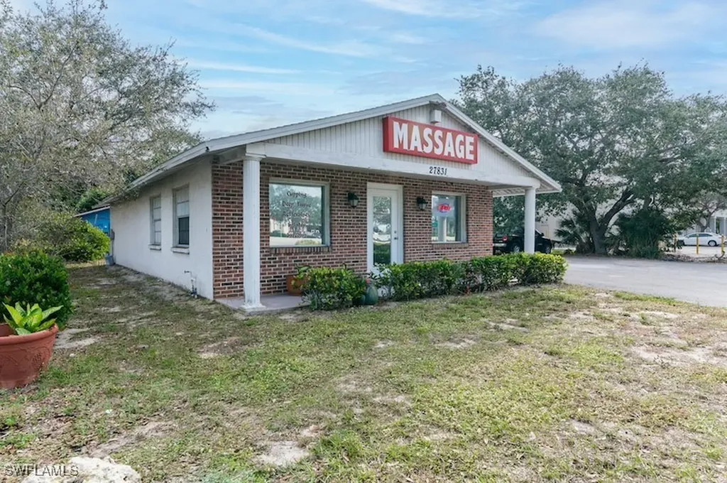 27831 S Tamiami Trail Bonita Springs FL 34134