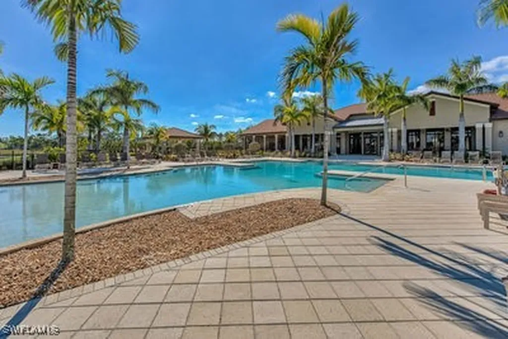 1414 Oceania Drive S Naples FL 34113