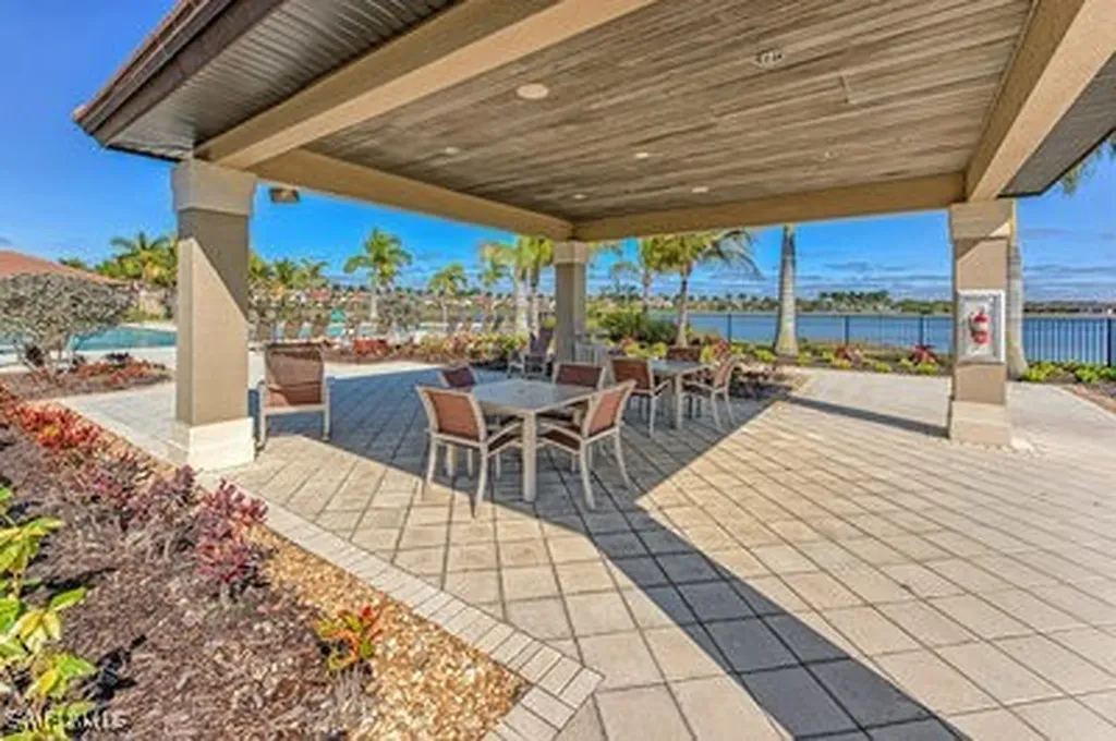 1414 Oceania Drive S Naples FL 34113