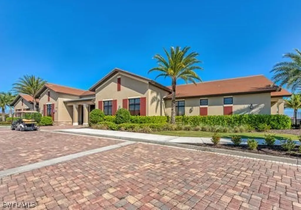 1414 Oceania Drive S Naples FL 34113
