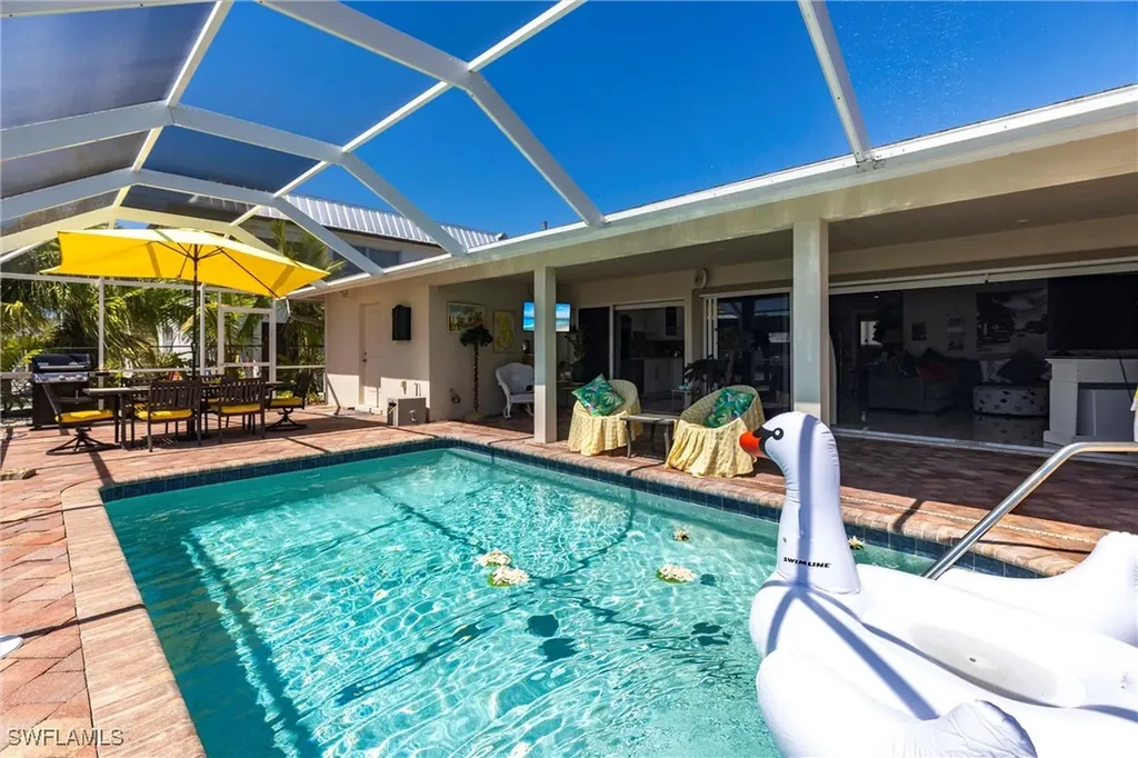 164 Trinidad Street Naples FL 34113