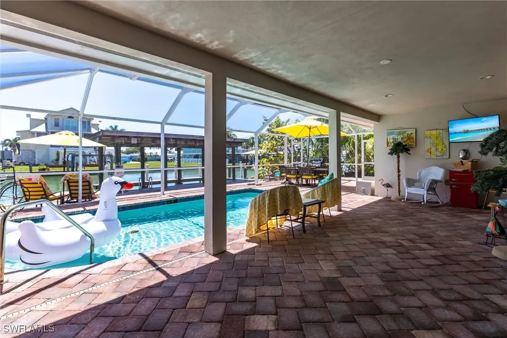 164 Trinidad Street Naples FL 34113