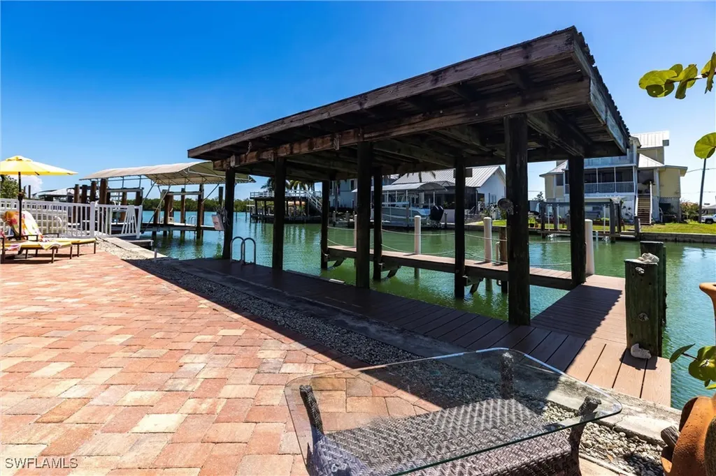164 Trinidad Street Naples FL 34113