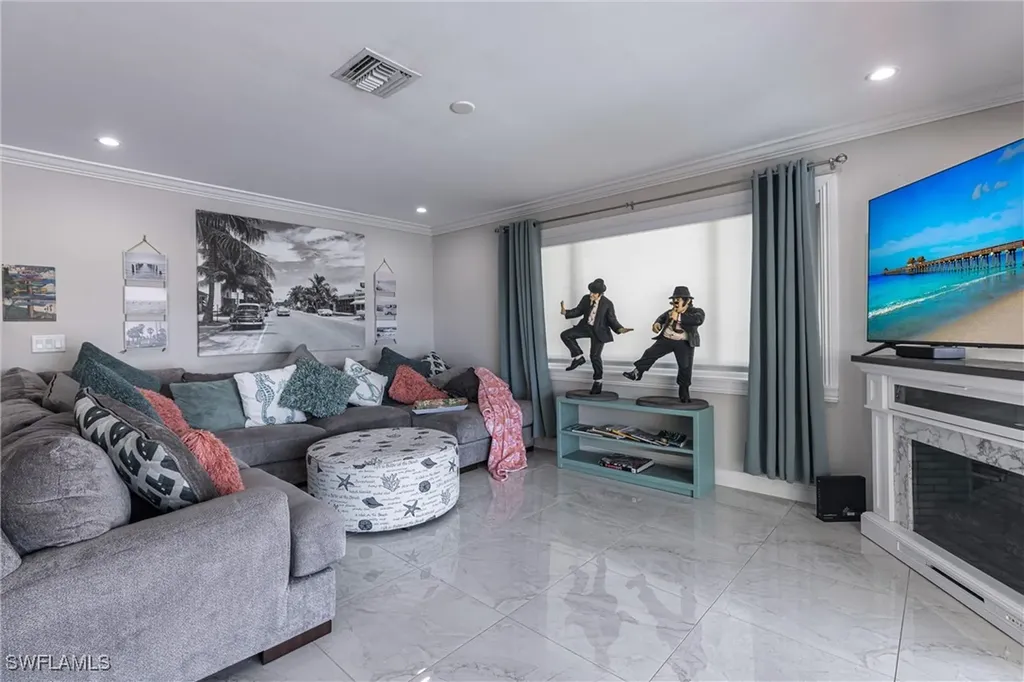 164 Trinidad Street Naples FL 34113