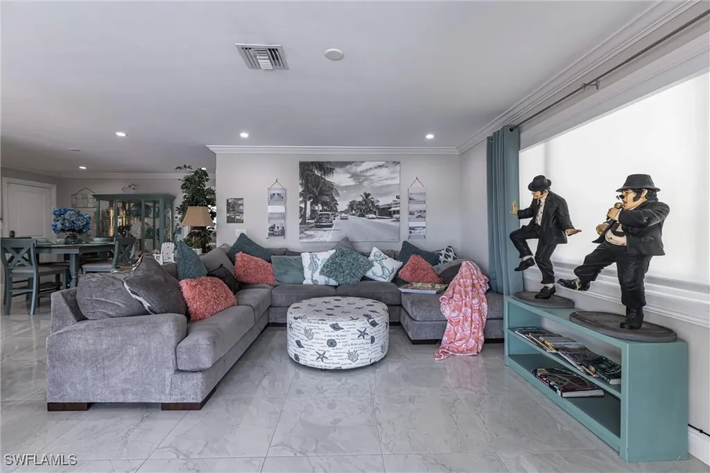 164 Trinidad Street Naples FL 34113