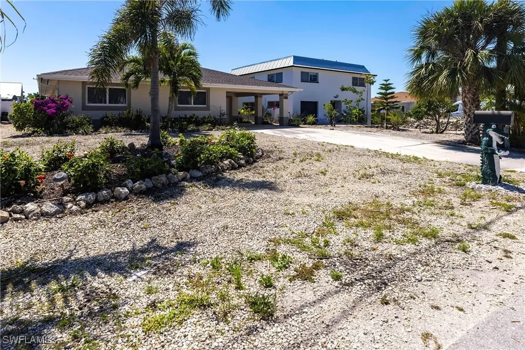 164 Trinidad Street Naples FL 34113
