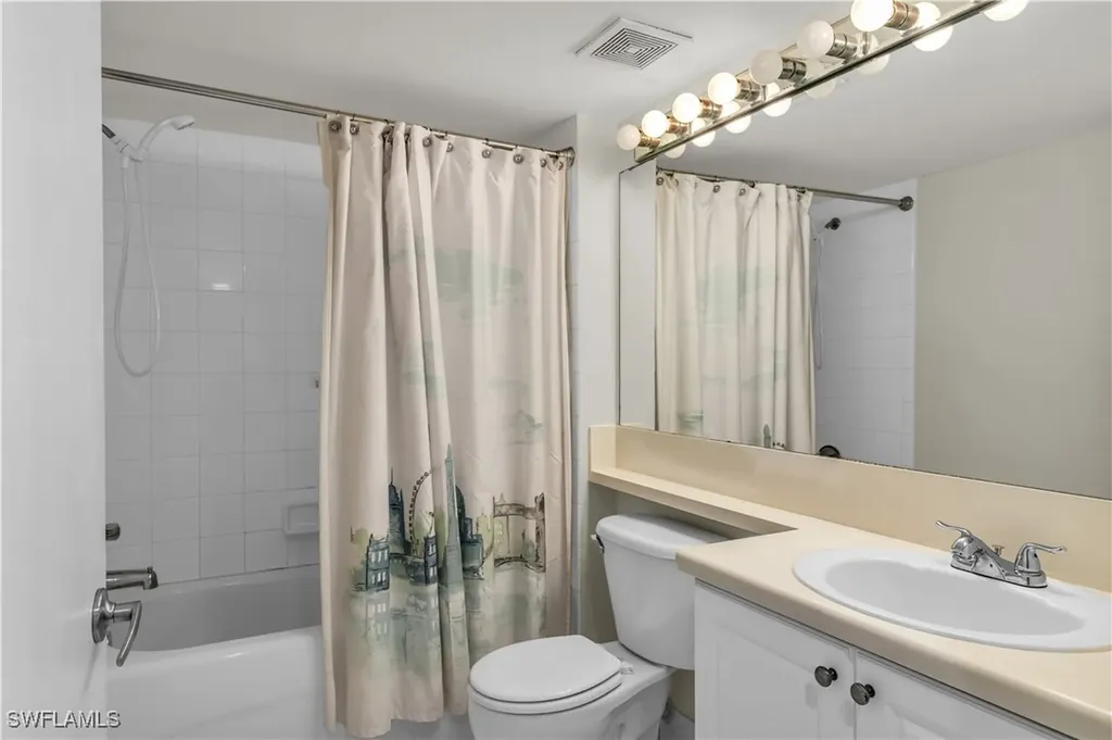 1230 Wildwood Lakes Boulevard Naples FL 34104