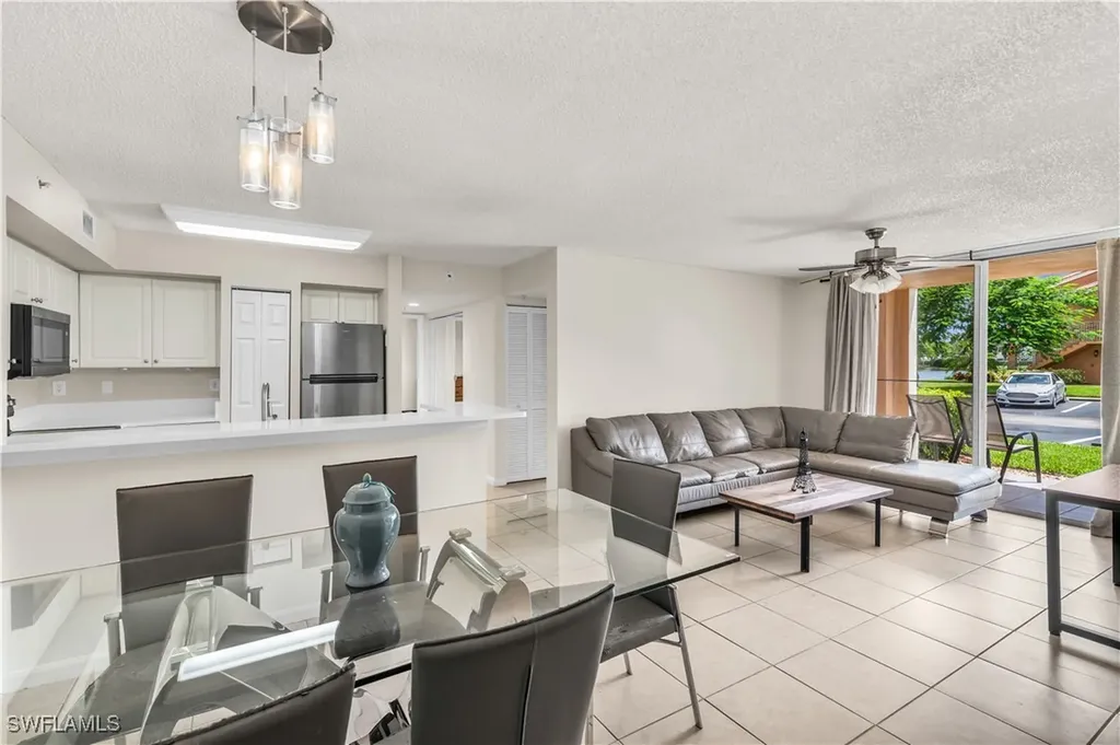 1230 Wildwood Lakes Boulevard Naples FL 34104
