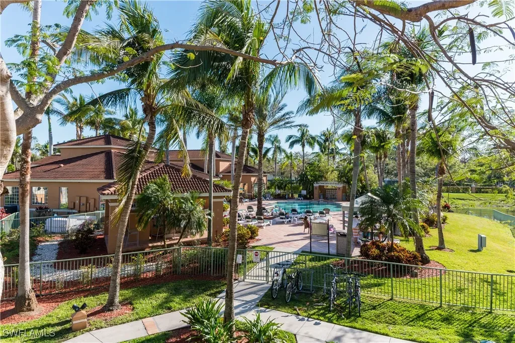 1230 Wildwood Lakes Boulevard Naples FL 34104