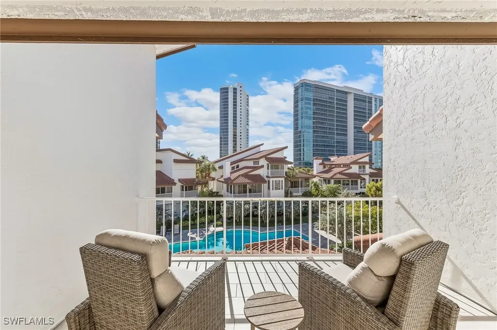4705 Villa Mare Lane Naples FL 34103