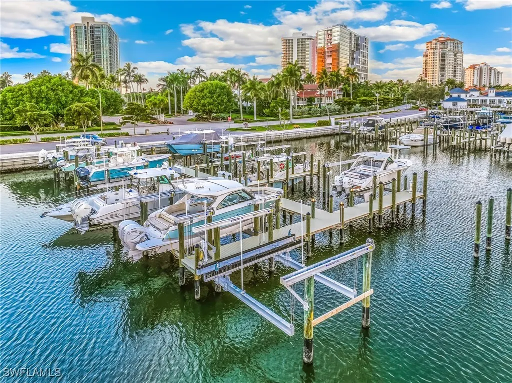 4705 Villa Mare Lane Naples FL 34103