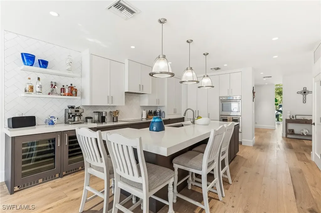 4705 Villa Mare Lane Naples FL 34103