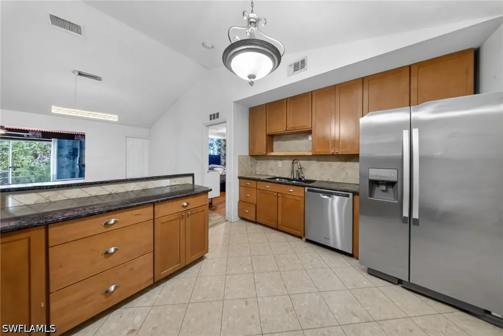 625 SW 31st Street Cape Coral FL 33914