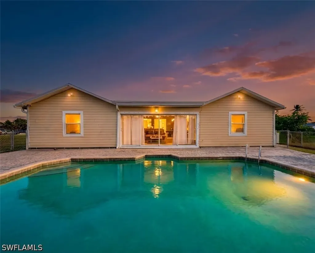 625 SW 31st Street Cape Coral FL 33914
