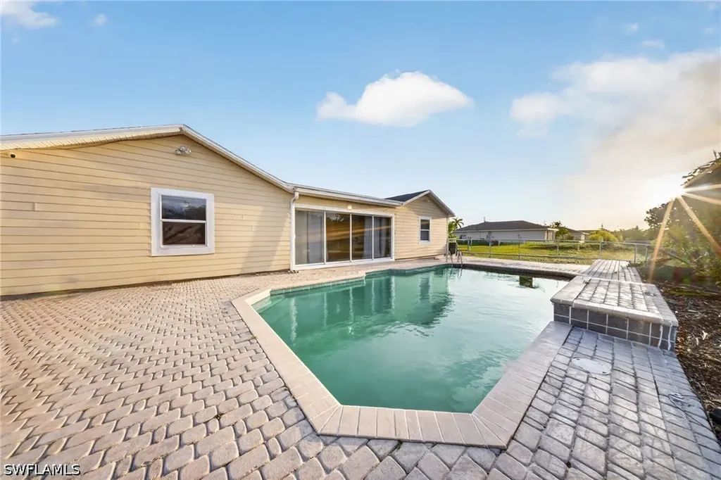 625 SW 31st Street Cape Coral FL 33914