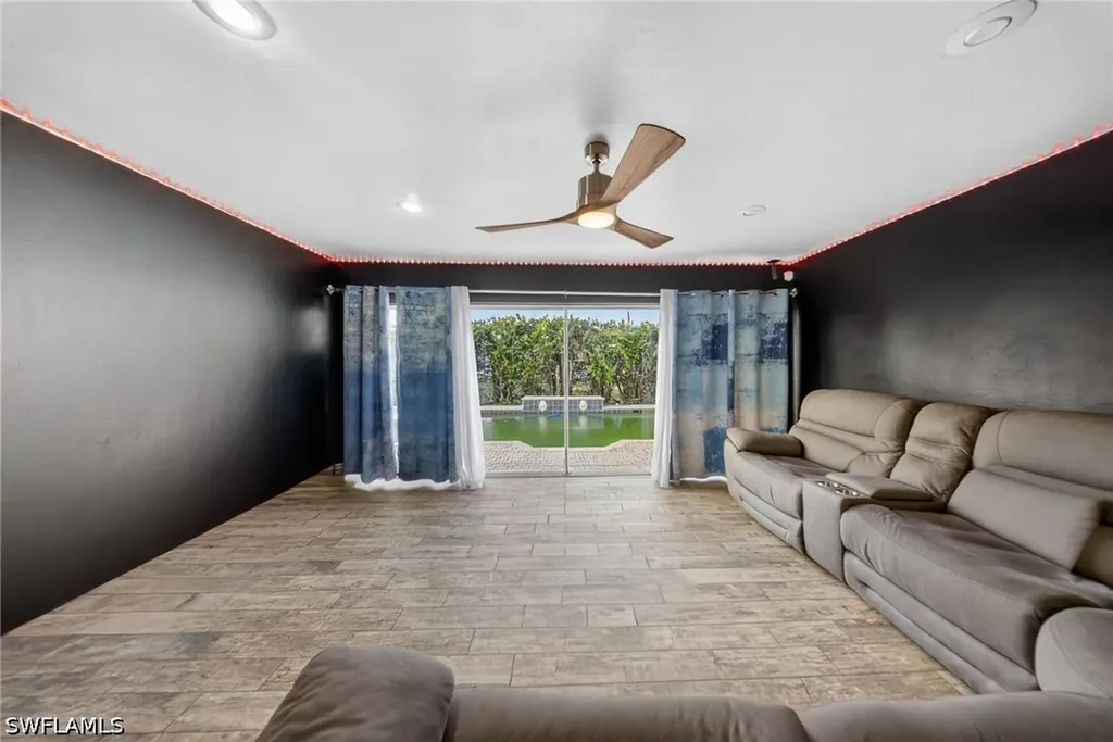 625 SW 31st Street Cape Coral FL 33914