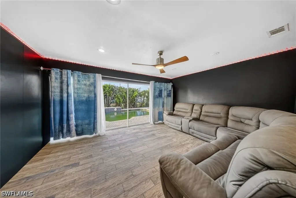 625 SW 31st Street Cape Coral FL 33914