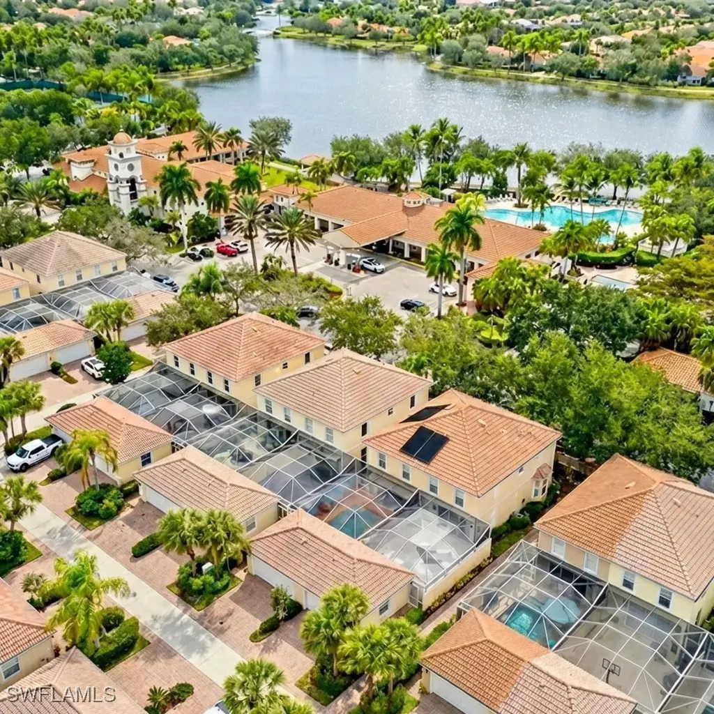 6186 Towncenter Circle Naples FL 34119
