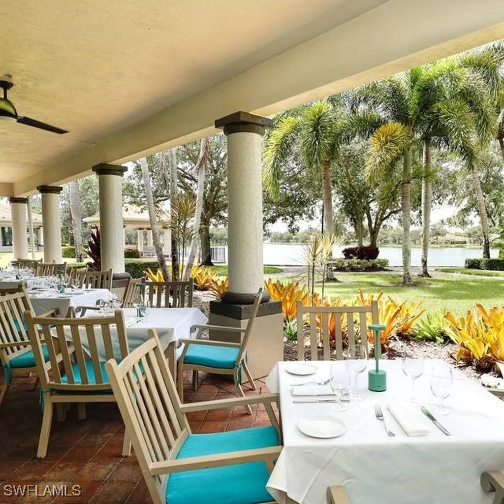 6186 Towncenter Circle Naples FL 34119