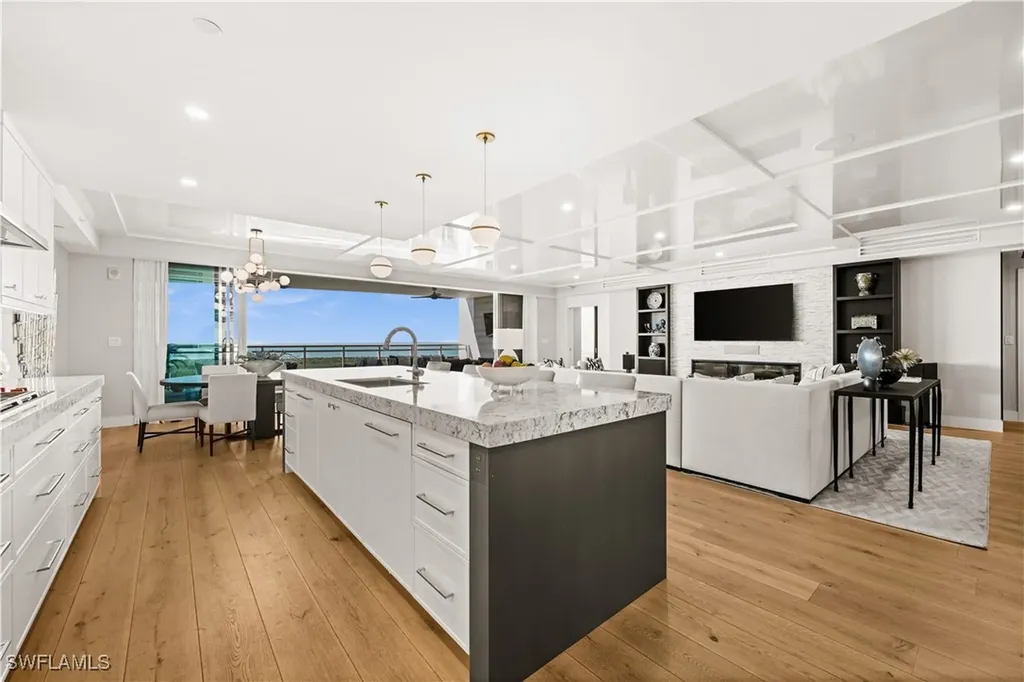 13925 Old Coast Road Naples FL 34110