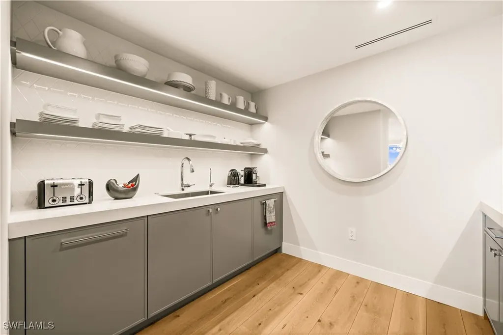 13925 Old Coast Road Naples FL 34110