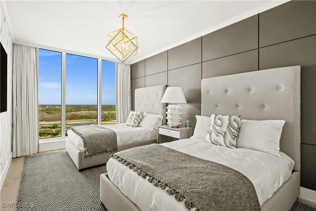 13925 Old Coast Road Naples FL 34110