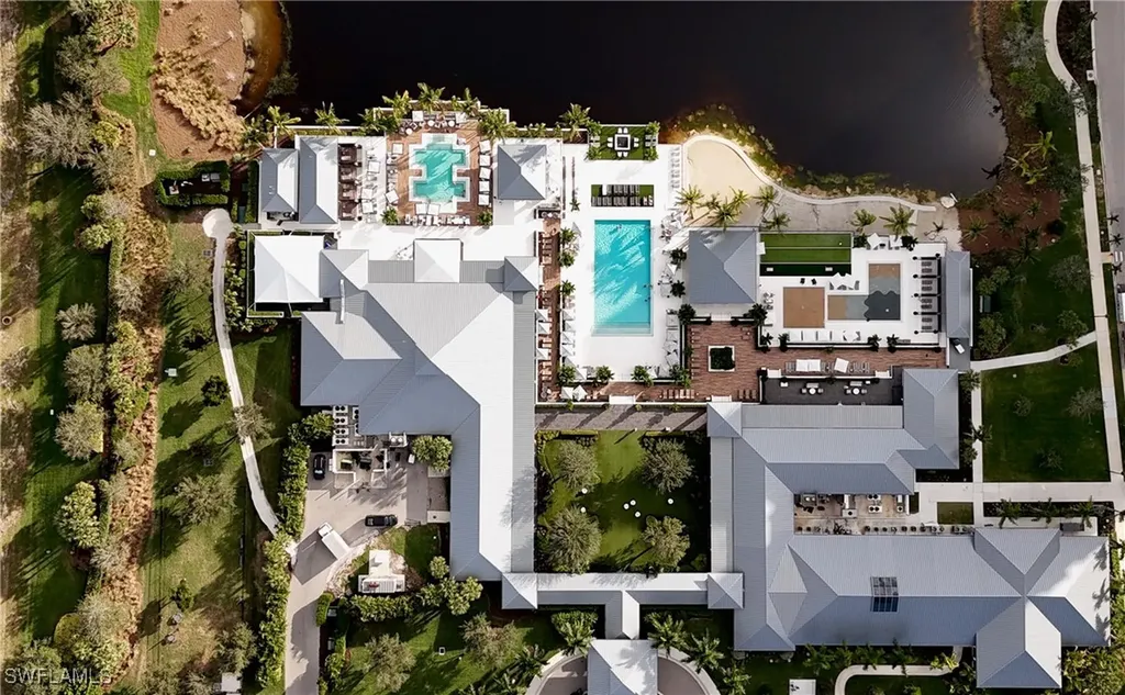 13925 Old Coast Road Naples FL 34110