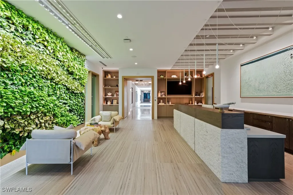 13925 Old Coast Road Naples FL 34110