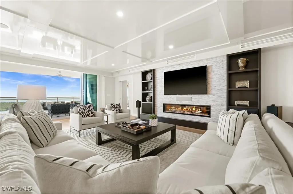 13925 Old Coast Road Naples FL 34110