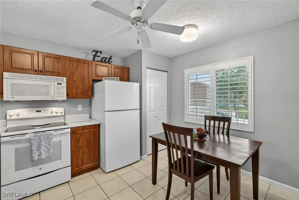 7105 Dennis Circle Naples FL 34104