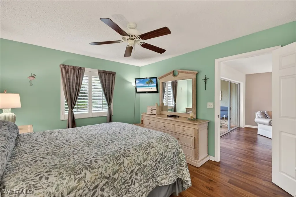 7105 Dennis Circle Naples FL 34104