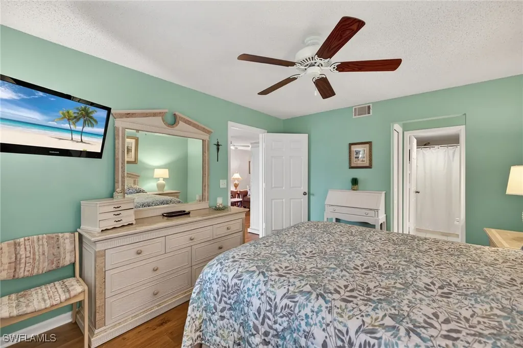 7105 Dennis Circle Naples FL 34104