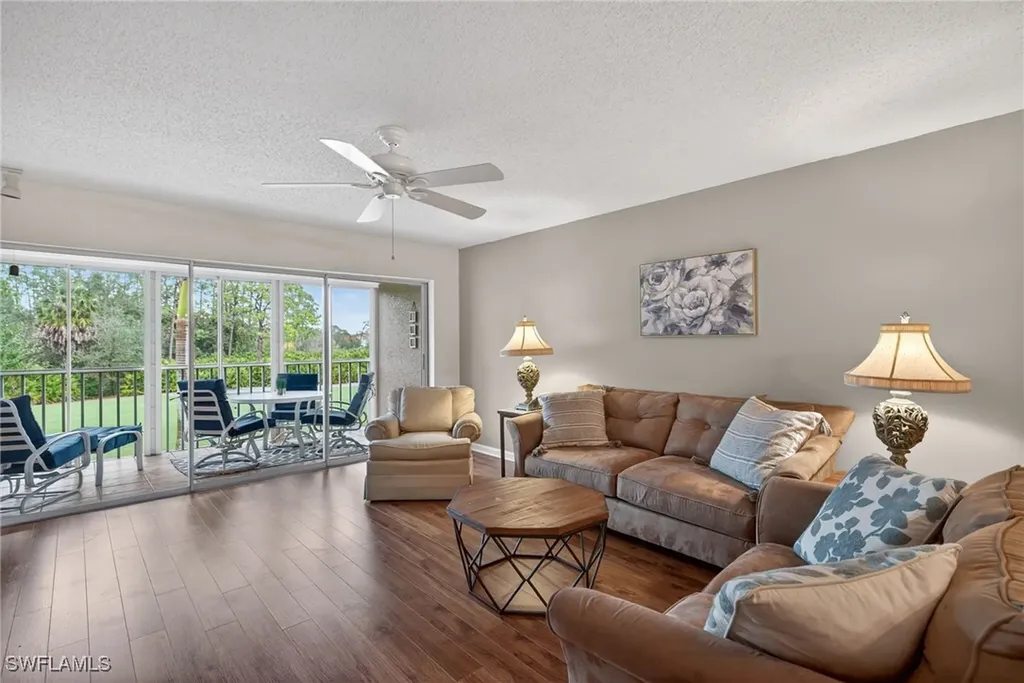 7105 Dennis Circle Naples FL 34104