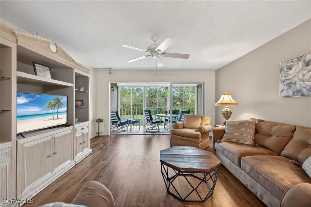 7105 Dennis Circle Naples FL 34104