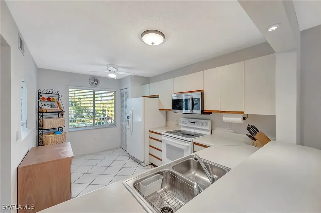 3072 Sandpiper Bay Circle Naples FL 34112