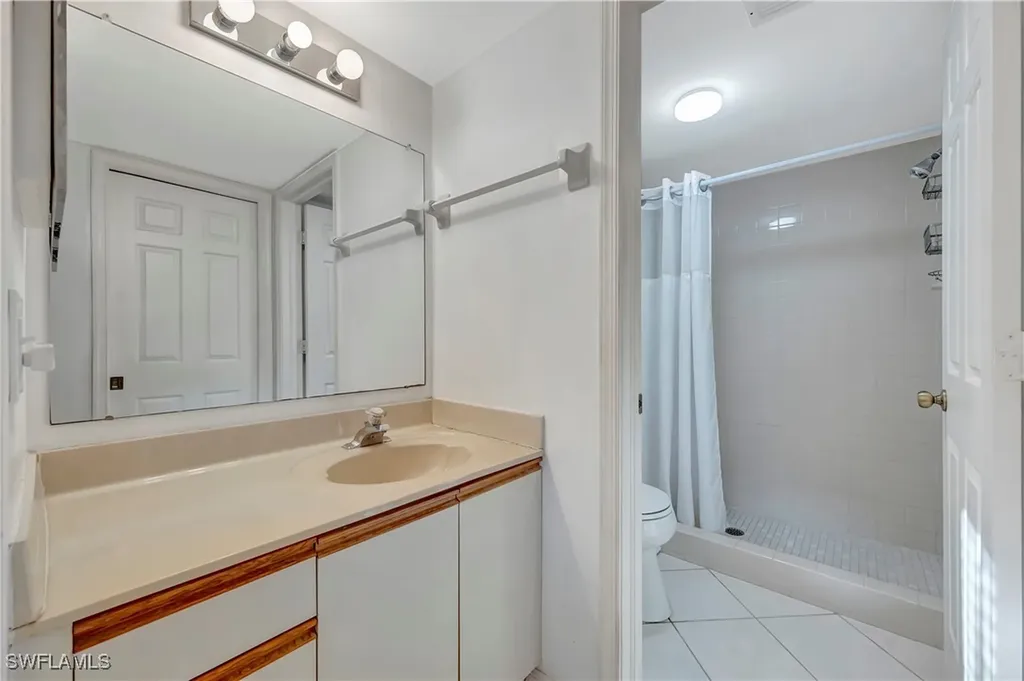 3072 Sandpiper Bay Circle Naples FL 34112