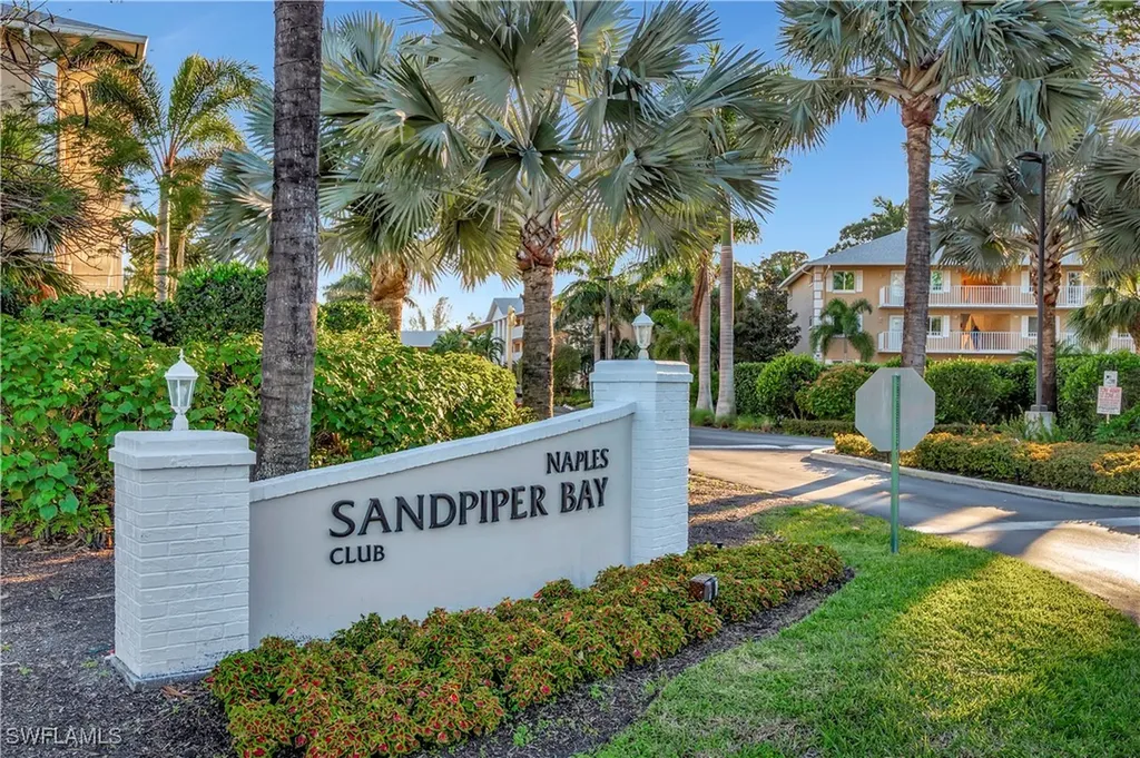 3072 Sandpiper Bay Circle Naples FL 34112