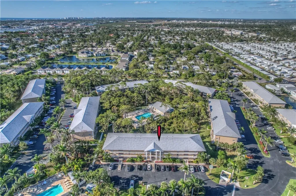 3072 Sandpiper Bay Circle Naples FL 34112