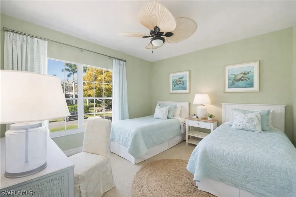 611 10th Avenue S Naples FL 34102