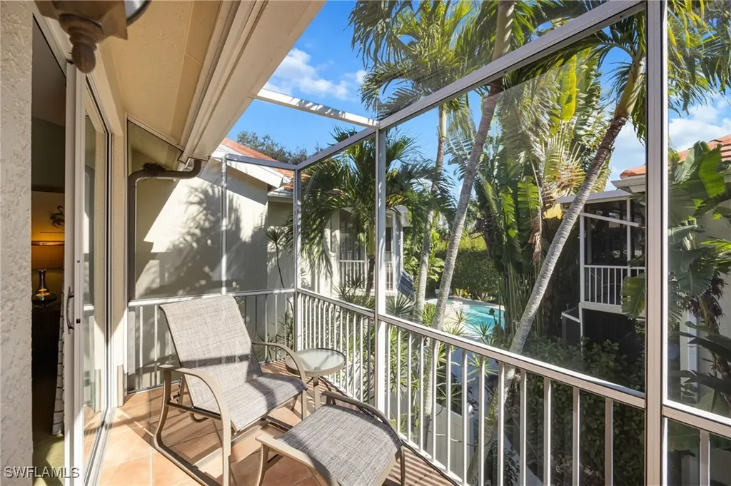611 10th Avenue S Naples FL 34102
