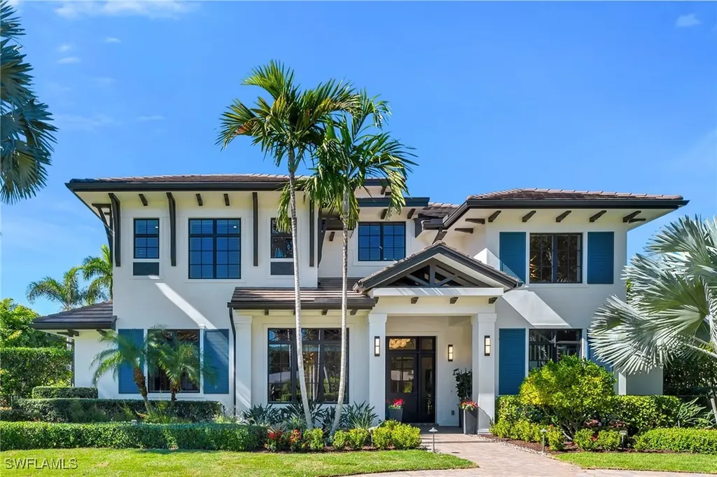 2025 Crayton Road Naples FL 34102