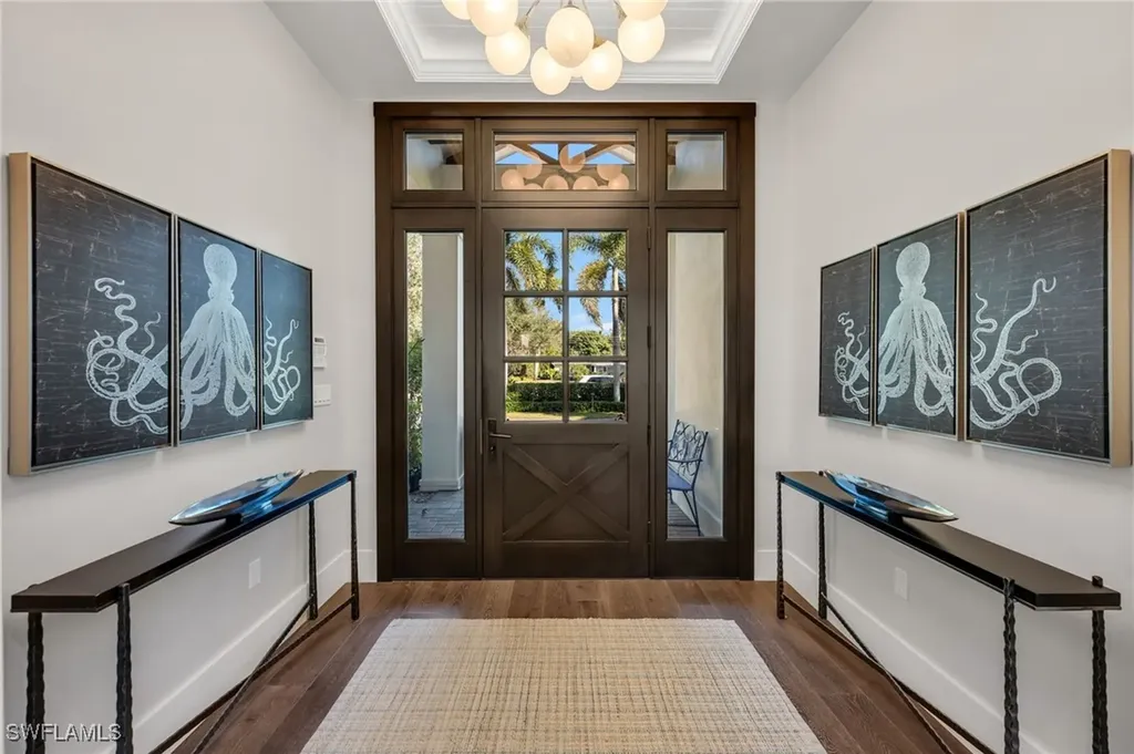 2025 Crayton Road Naples FL 34102