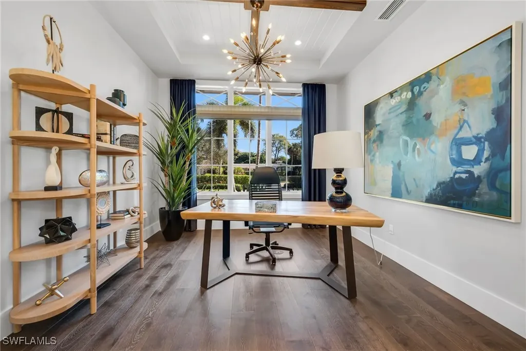 2025 Crayton Road Naples FL 34102