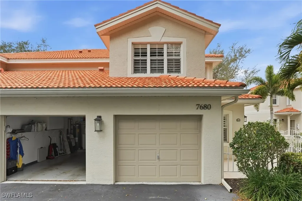 7680 Oleander Gate Drive Naples FL 34109