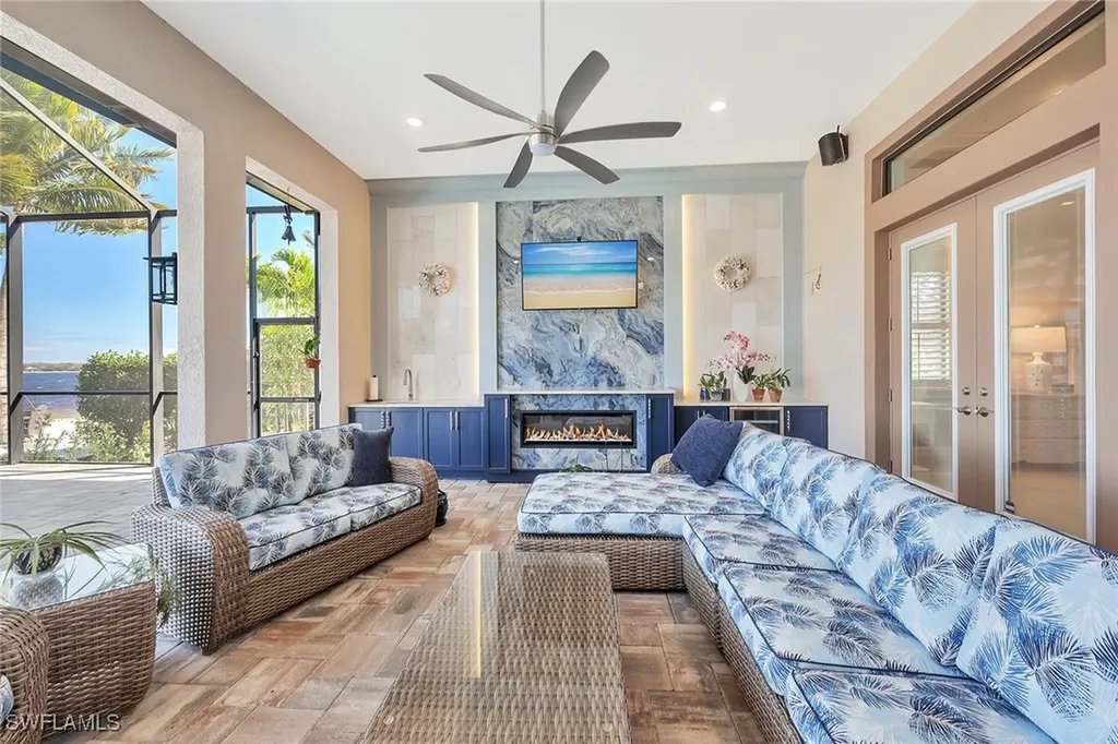 9087 Breakwater Drive Naples FL 34120