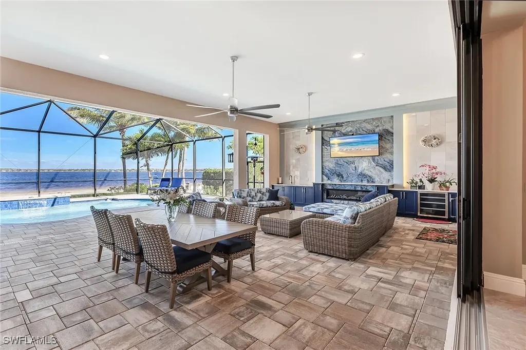 9087 Breakwater Drive Naples FL 34120