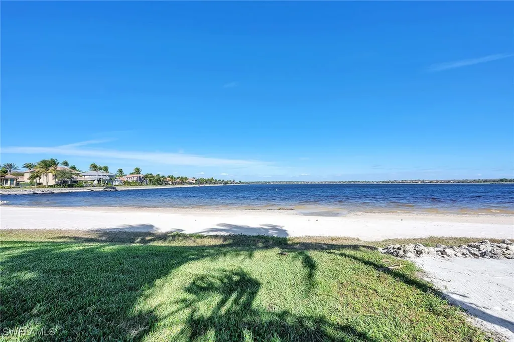 9087 Breakwater Drive Naples FL 34120