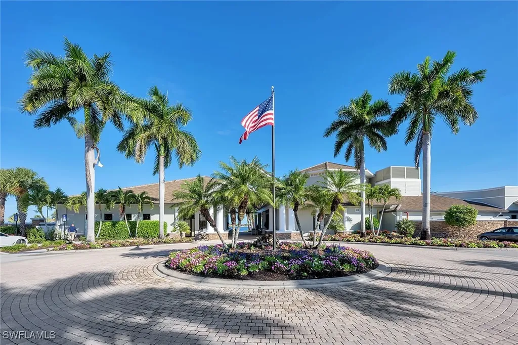 9087 Breakwater Drive Naples FL 34120