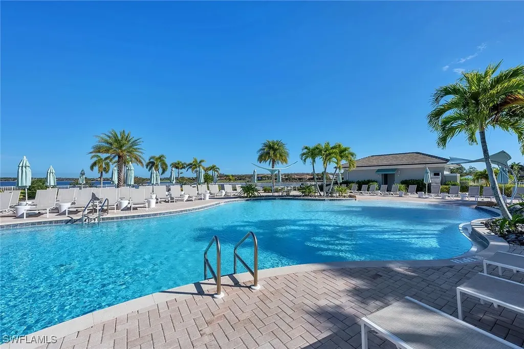9087 Breakwater Drive Naples FL 34120